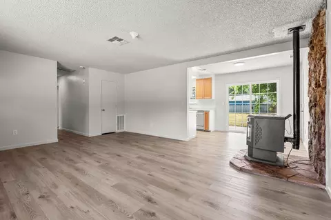 19017 Snowflake Ln, Redding, CA 96003 photo 9