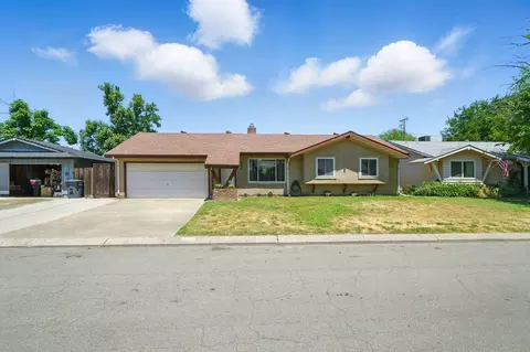 2034 Wilder Dr, Redding, CA 96001 photo 2