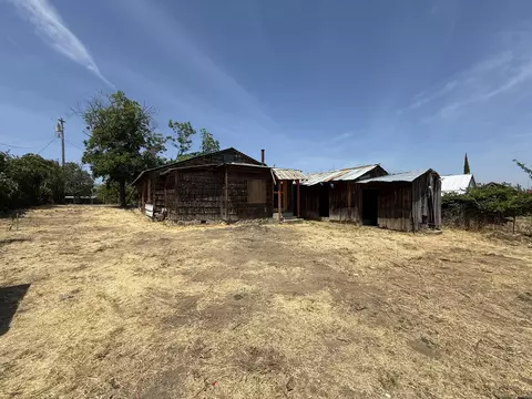 Exterior - 6553 Placer Rd, Igo, CA 96047 photo 3 of 8