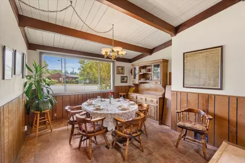Dining - 267 Beverly Ct, Arcata, CA 95521 photo 1 of 2