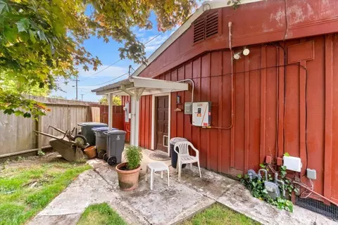 Exterior - 267 Beverly Ct, Arcata, CA 95521 photo 9 of 12