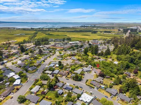 View/Area - 267 Beverly Ct, Arcata, CA 95521 photo 3 of 4