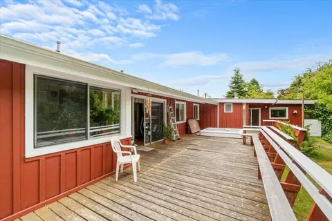 Exterior - 267 Beverly Ct, Arcata, CA 95521 photo 3 of 12