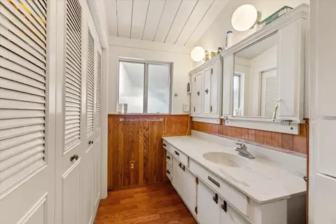 Bath - 267 Beverly Ct, Arcata, CA 95521 photo 1 of 5