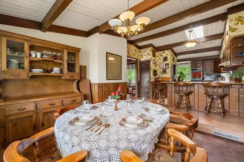 Dining - 267 Beverly Ct, Arcata, CA 95521 photo 2 of 2