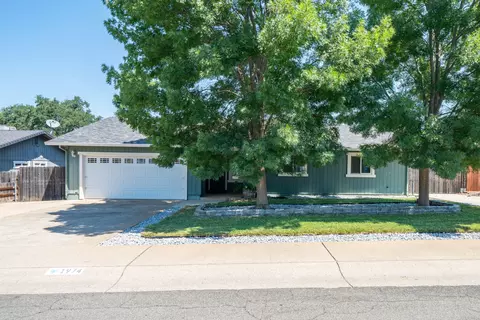 1974 S Ridge Dr, Redding, CA 96003