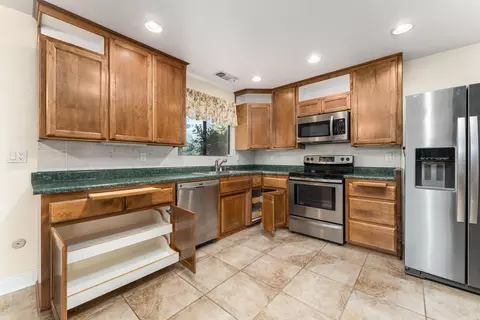 2080 Winchester Pl, Redding, CA 96001 photo 16