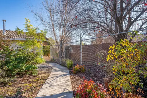 2080 Winchester Pl, Redding, CA 96001 photo 43