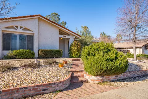 2080 Winchester Pl, Redding, CA 96001 photo 2