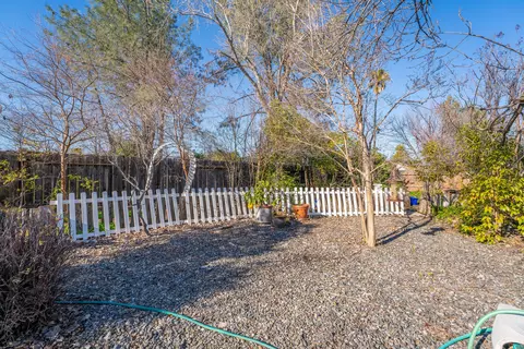 2080 Winchester Pl, Redding, CA 96001 photo 41