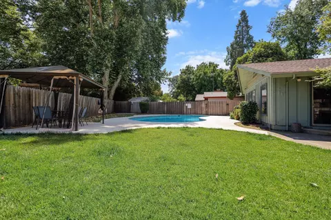 Exterior - 3371 Bardick Rd, Anderson, CA 96007 photo 5 of 11