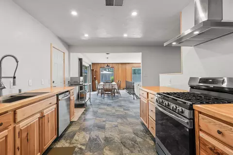 Kitchen - 3371 Bardick Rd, Anderson, CA 96007 photo 1 of 2