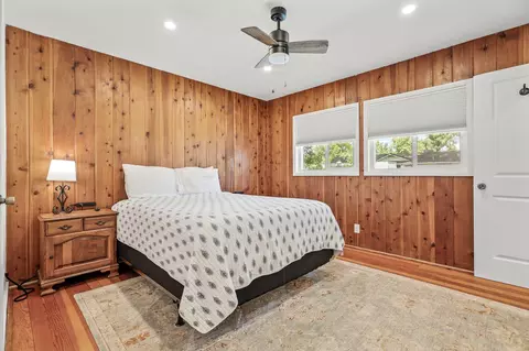Bedroom - 3371 Bardick Rd, Anderson, CA 96007 photo 4 of 5
