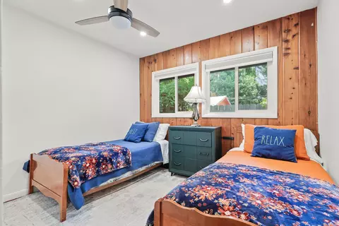 Bedroom - 3371 Bardick Rd, Anderson, CA 96007 photo 1 of 5