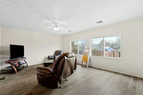 4696 White River Dr, Redding, CA 96003 photo 8