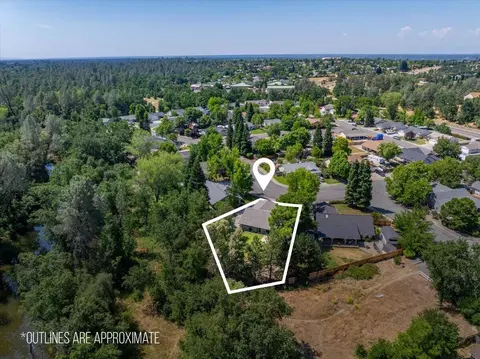 View/Area - 978 Fountain Cir, Redding, CA 96003 photo 2 of 6