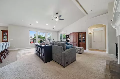 3372 Old Lantern Dr, Redding, CA 96003 photo 6