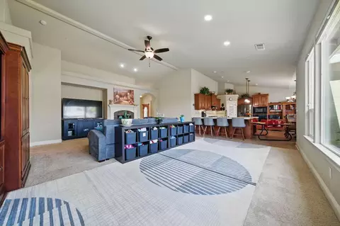 3372 Old Lantern Dr, Redding, CA 96003 photo 8