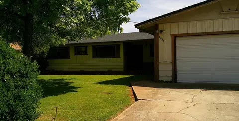 1927 Lindeena Ln, Redding, CA 96002 photo 23