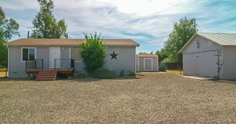 5521 Mary Gold Ln, Anderson, CA 96007
