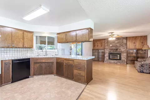 6672 El Camino Dr, Redding, CA 96001 photo 5
