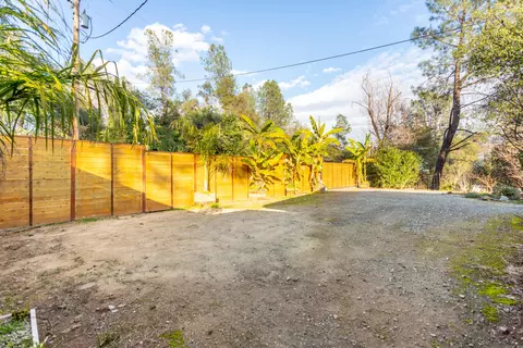 17777 Irish Rd, Redding, CA 96003 photo 24