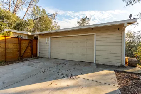 17777 Irish Rd, Redding, CA 96003 photo 25