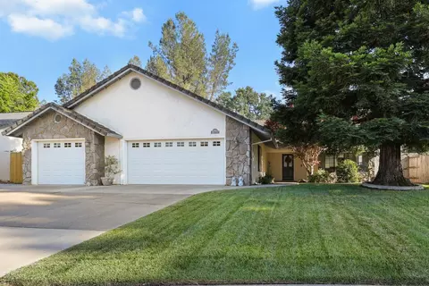 1764 Vinson Dr, Redding, CA 96003