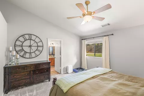 Bedroom - 1764 Vinson Dr, Redding, CA 96003 photo 1 of 6