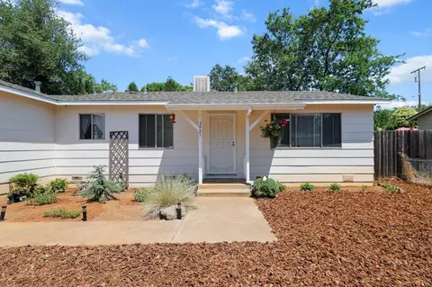 Exterior - 3921 Mercury Dr, Redding, CA 96002 photo 2 of 10