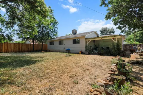 Exterior - 3921 Mercury Dr, Redding, CA 96002 photo 3 of 10