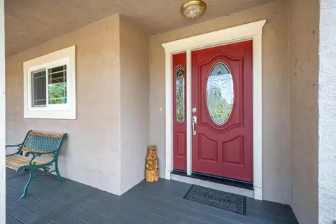 Entry Way - 15842 Macleod Dr, Redding, CA 96001 photo 1 of 2
