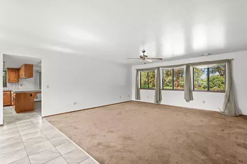 6136 Riverside Dr, Redding, CA 96001 photo 8