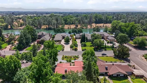 6136 Riverside Dr, Redding, CA 96001 photo 36