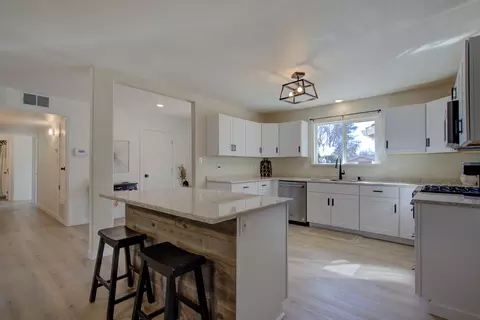 3329 Thomas Ave, Anderson, CA 96007
