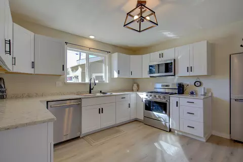 3329 Thomas Ave, Anderson, CA 96007 photo 10