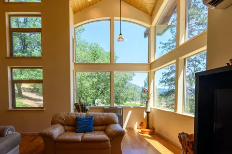 Living - 300 Dirt Rd, Lewiston, CA 96052 photo 5 of 7