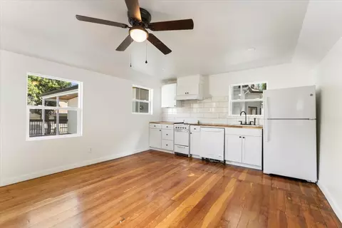 Living - 1764 Chestnut St, Redding, CA 96001 photo 11 of 11