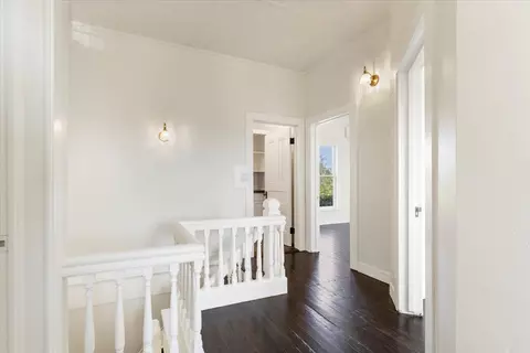 Entry Way - 1764 Chestnut St, Redding, CA 96001 photo 4 of 6