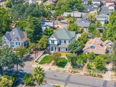 View/Area - 1764 Chestnut St, Redding, CA 96001 photo 1 of 6