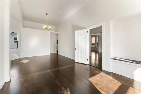 Living - 1764 Chestnut St, Redding, CA 96001 photo 7 of 11