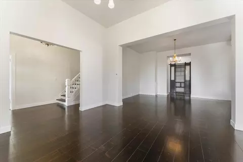 Living - 1764 Chestnut St, Redding, CA 96001 photo 1 of 11