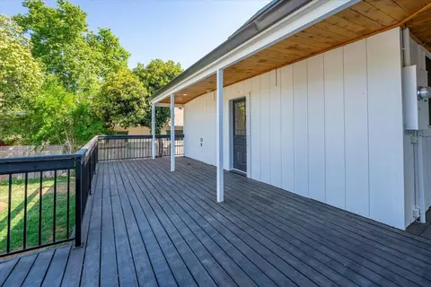 Exterior - 1764 Chestnut St, Redding, CA 96001 photo 13 of 27