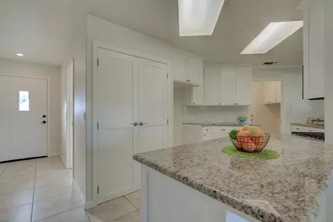 2856 Gunn Ct, Redding, CA 96001 photo 9