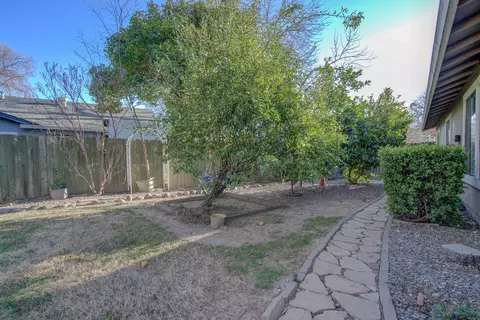 2856 Gunn Ct, Redding, CA 96001 photo 40
