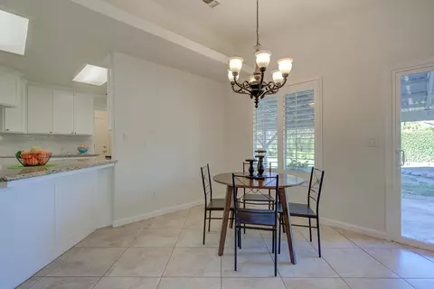 2856 Gunn Ct, Redding, CA 96001 photo 8