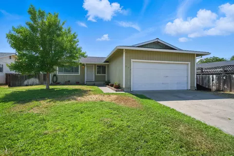 920 Alder St, Red Bluff, CA 96080