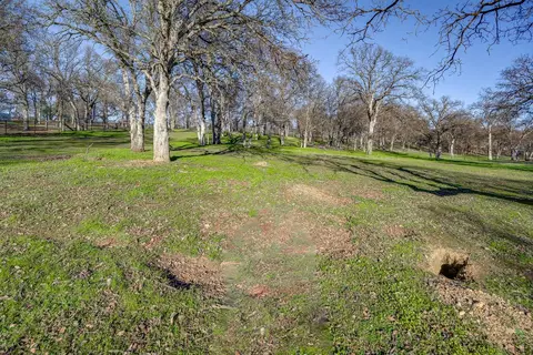 Exterior - 14300 Molluc Dr, Red Bluff, CA 96080 photo 11 of 16