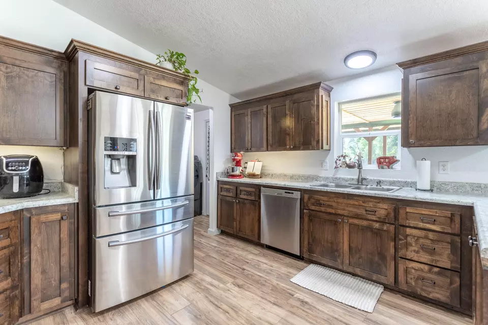  3423 Moonbeam Ln, Cottonwood, CA 96022 photo 6