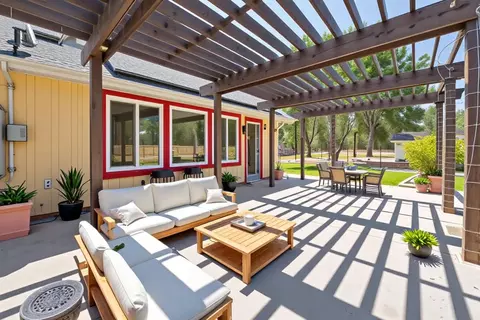 Exterior - 13185 Montecito Rd, Red Bluff, CA 96080 photo 11 of 11